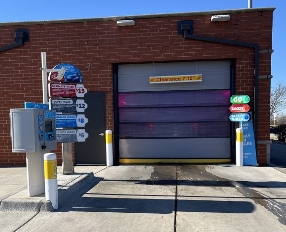 Get a Fast, Sparkling Clean at BP McHenry with the Petit Auto Wash 360-i!